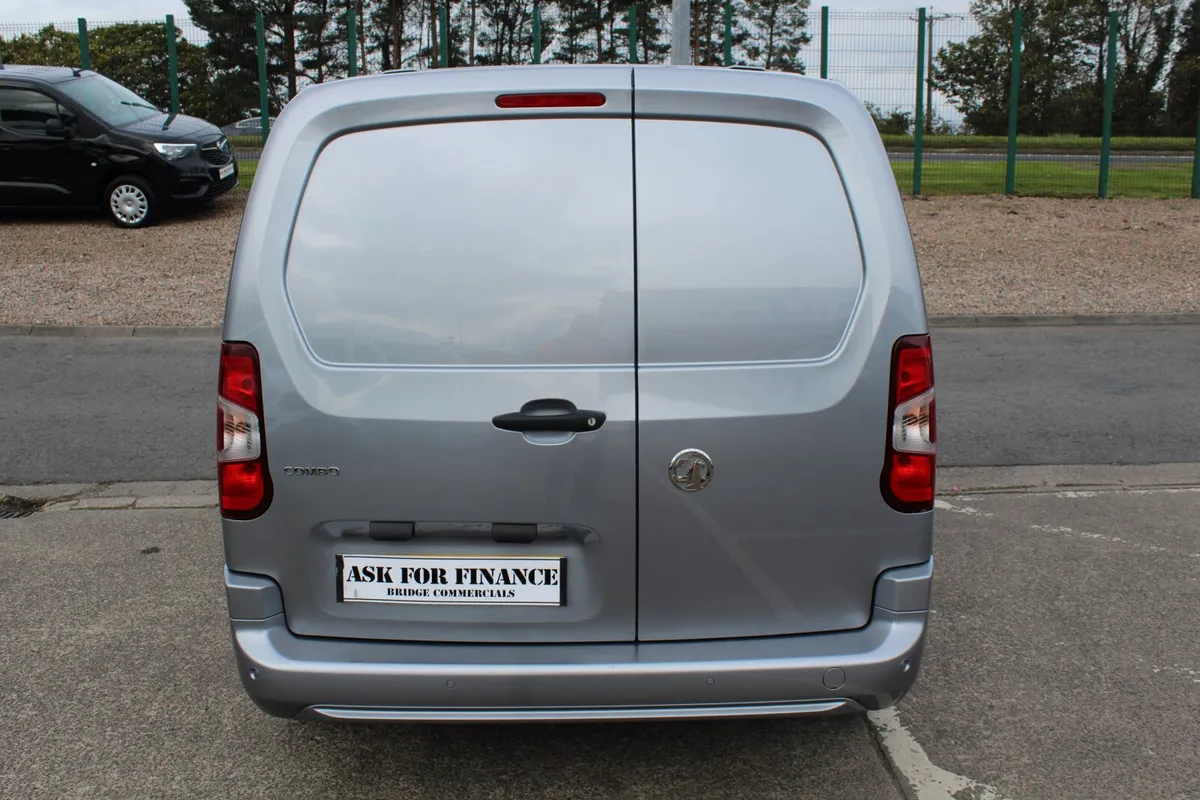 2021 Vauxhall Combo 2300 Sportive - Image 4