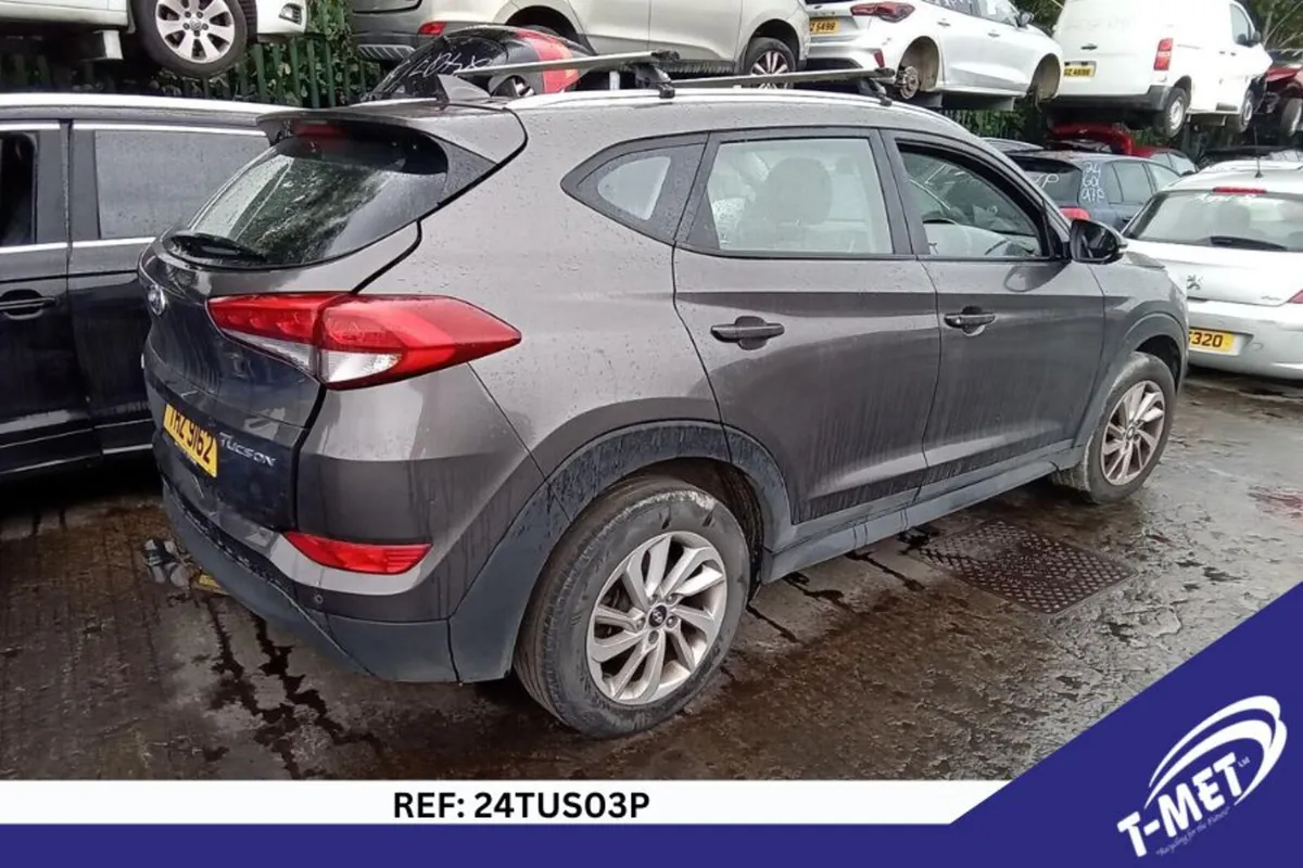 2016 HYUNDAI TUCSON BREAKING FOR PARTS - Image 4