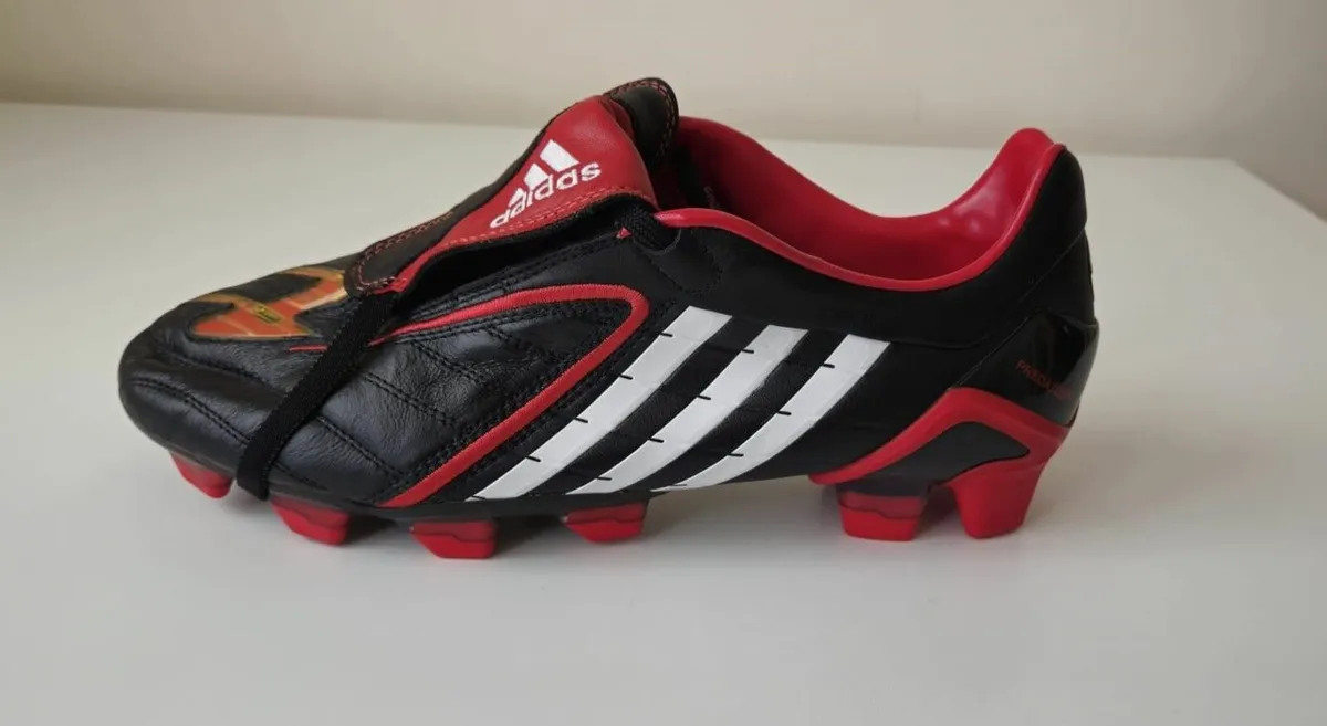 Adidas Predator PowerSwerve Size 8 2007 FG Black/R - Image 3