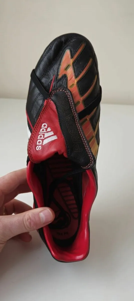 Adidas Predator PowerSwerve Size 8 2007 FG Black/R - Image 4