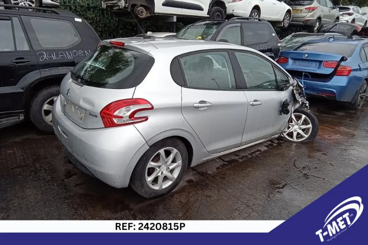 2015 PEUGEOT 208 BREAKING FOR PARTS - Image 2