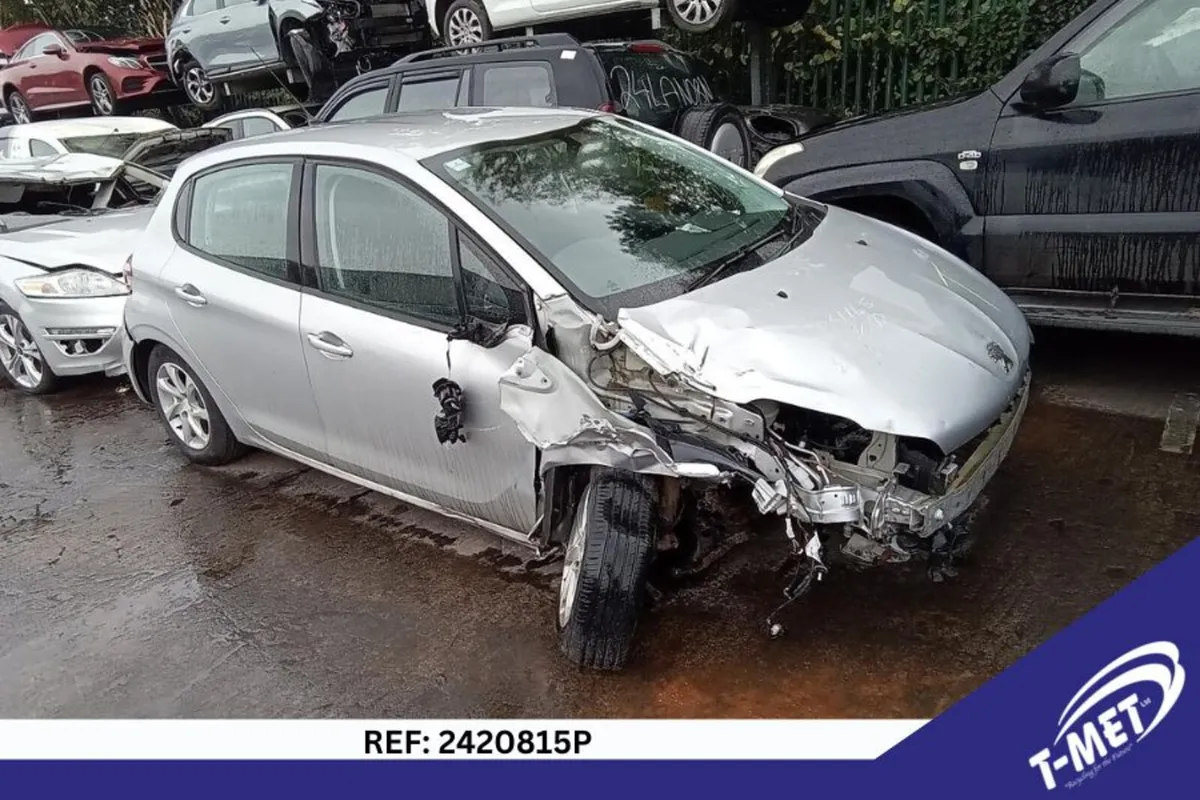 2015 PEUGEOT 208 BREAKING FOR PARTS - Image 4