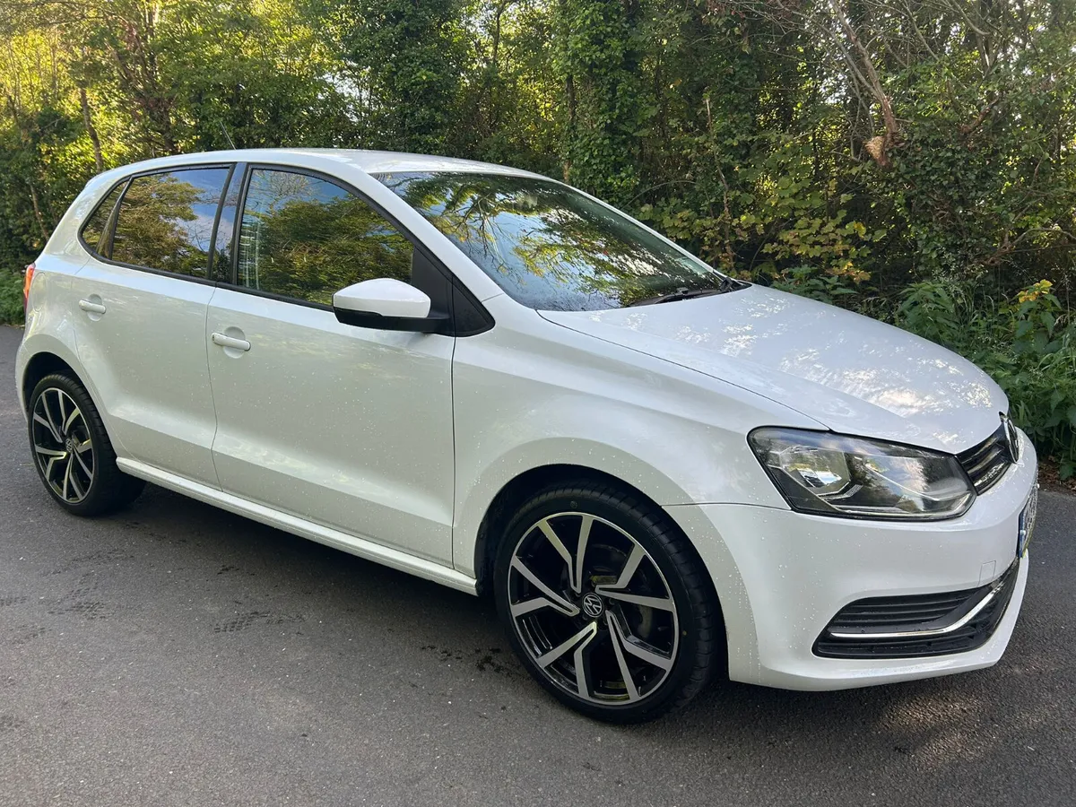 2015 Volkswagen polo highline 1.2 TSI/ DSG - Image 1