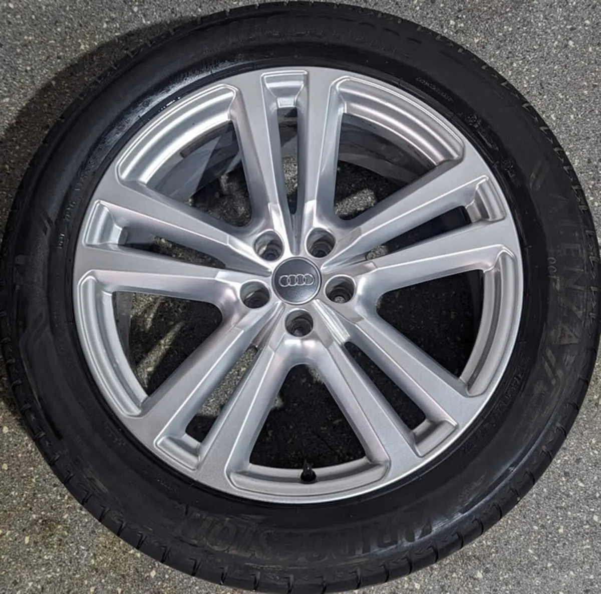 20" GENUINE OEM Q7 ALLOY WHEELS & TYRES - Image 2