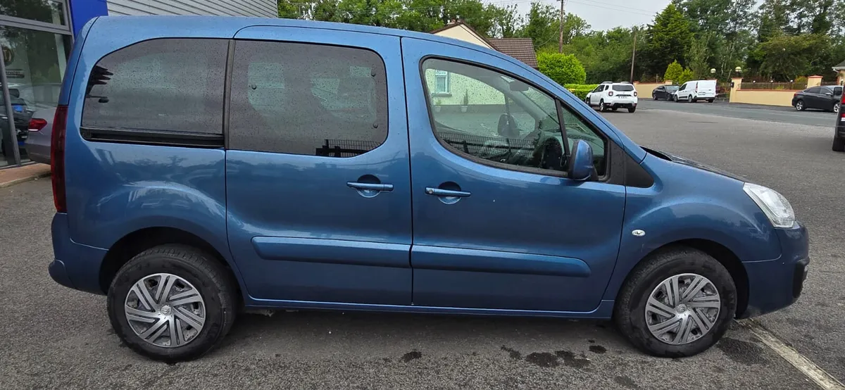 Wheelchair Accessible Citroën Berlingo Multispace - Image 4