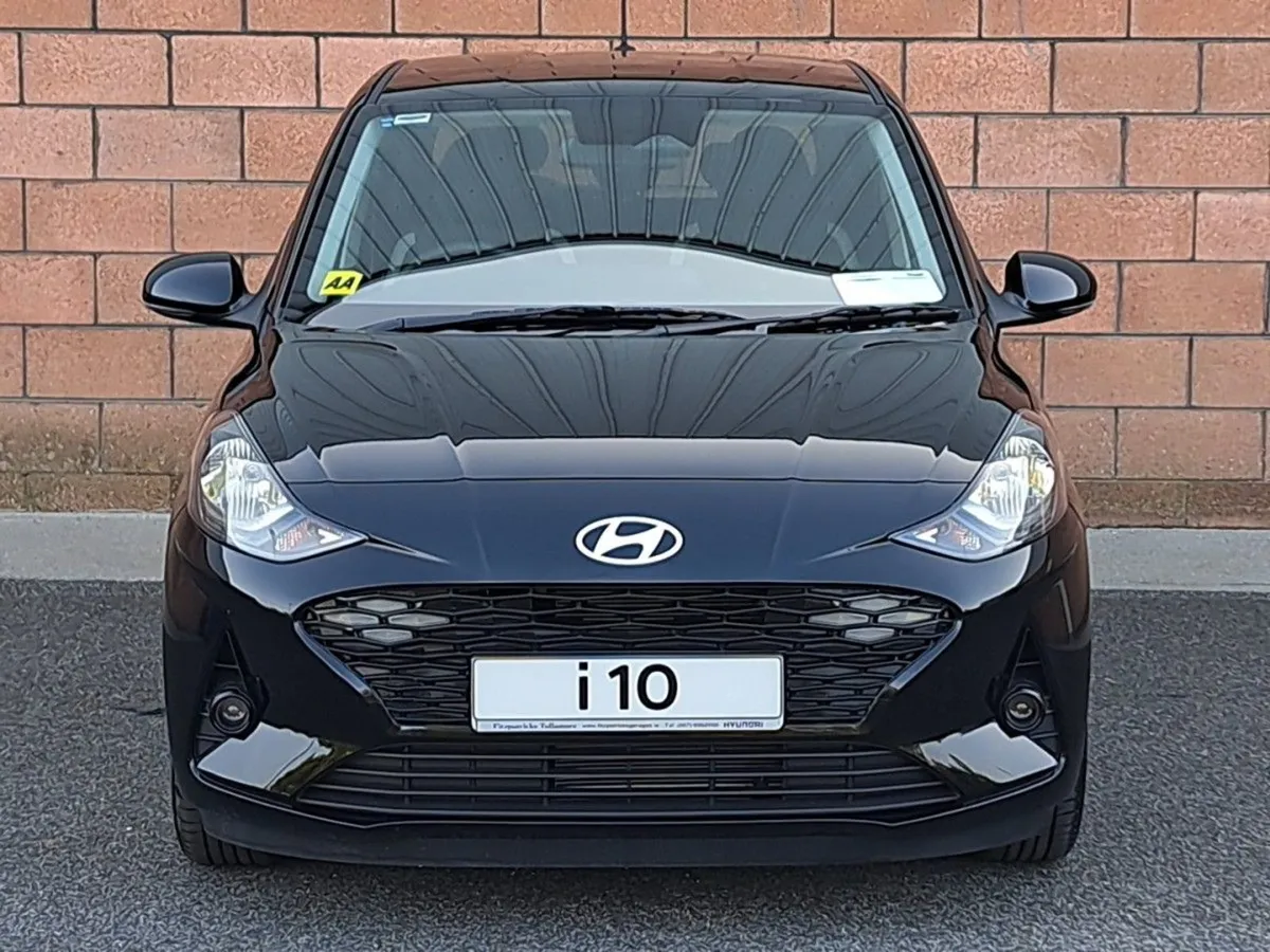 Hyundai i10 Deluxe Plus Model 1.0 Petrol. - Image 4