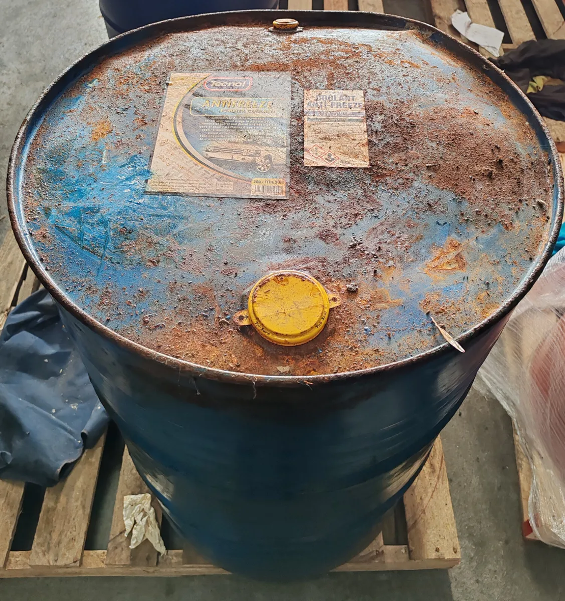 Clearance 200L Barrel of Blue Antifreeze - Image 2