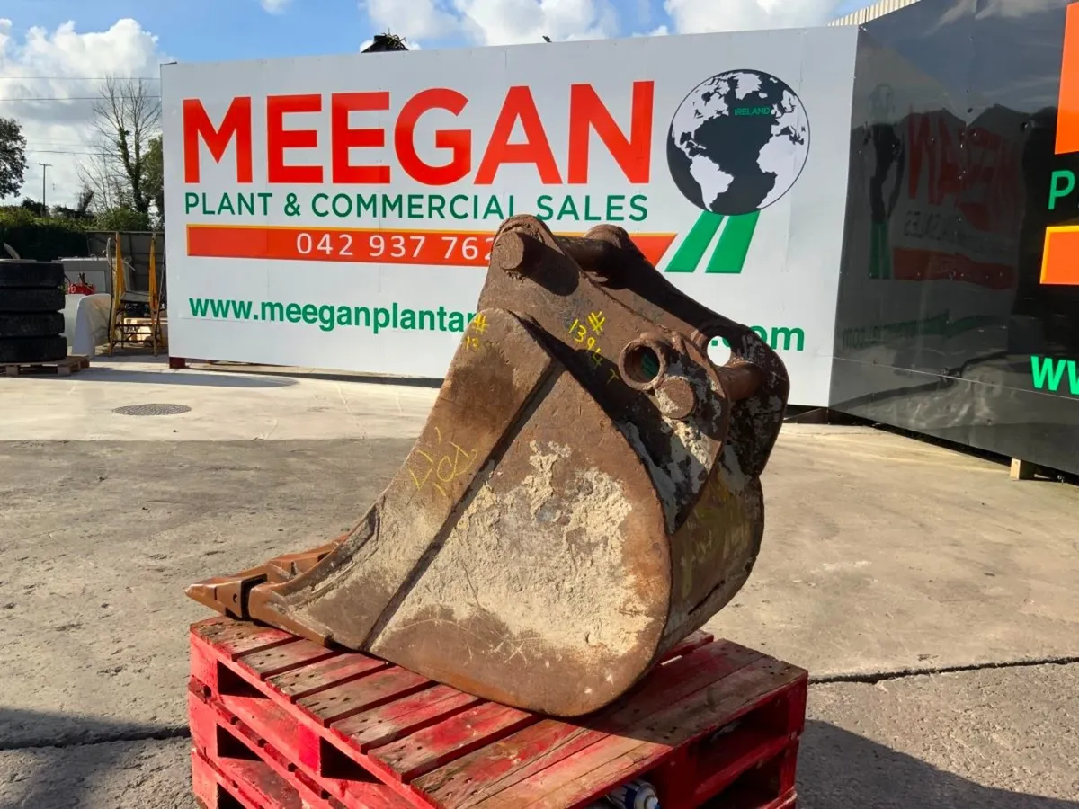 24" DIGGING BUCKET...80mm PINS.......1394T - Image 3