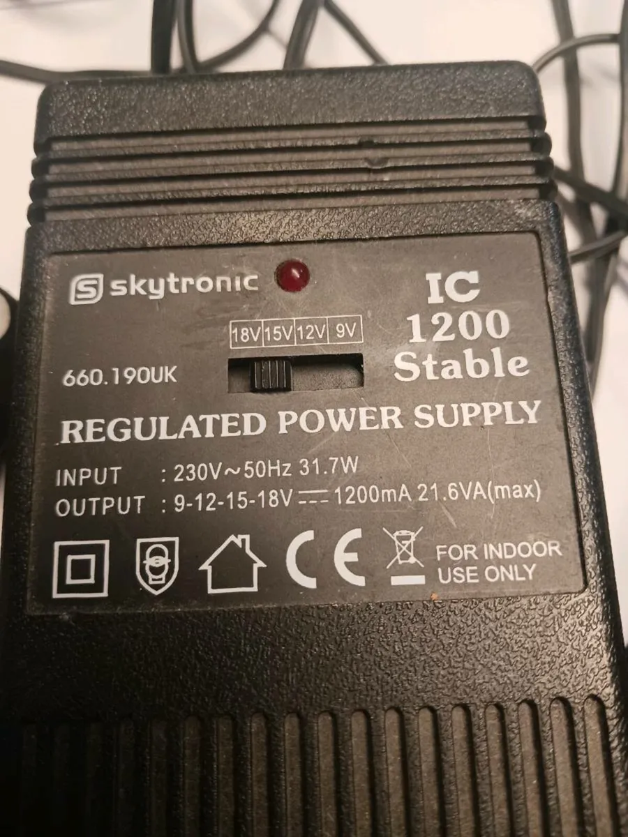 Skytronic power supply - Image 1