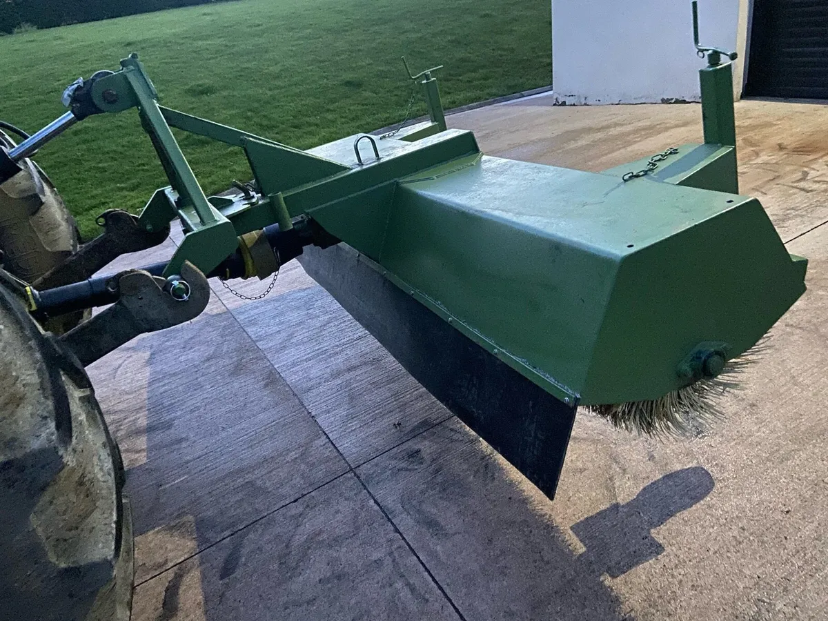 Road brush / sweeper - Image 2