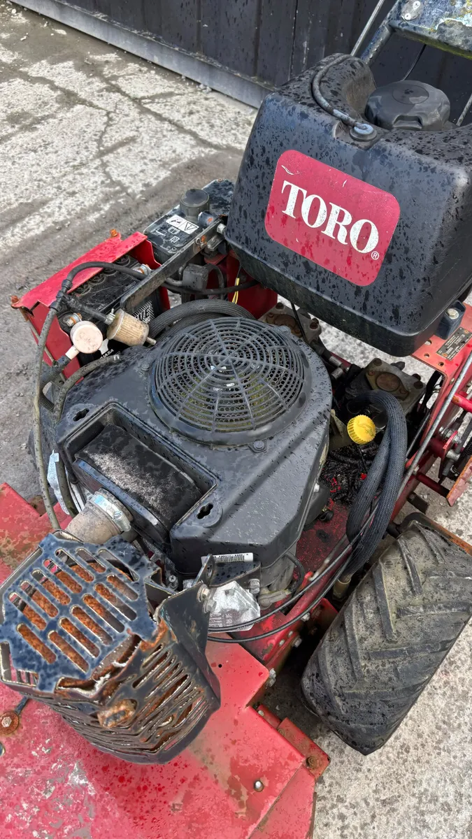 Walk-Behind Toro Midsize Zero Turn Mower - Image 4