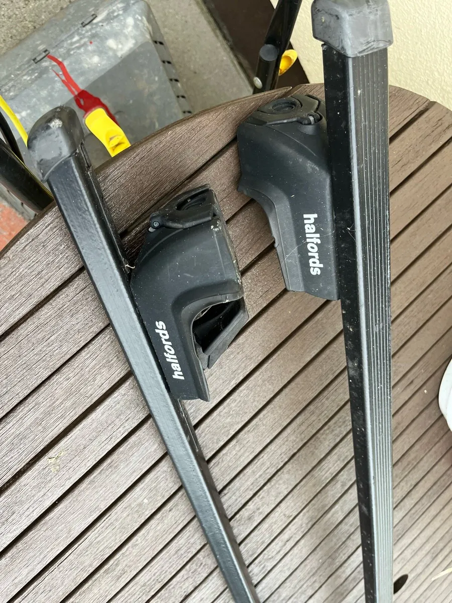 Halfords roofbars & roof carry bag new for sale in Co. Meath for €60 on