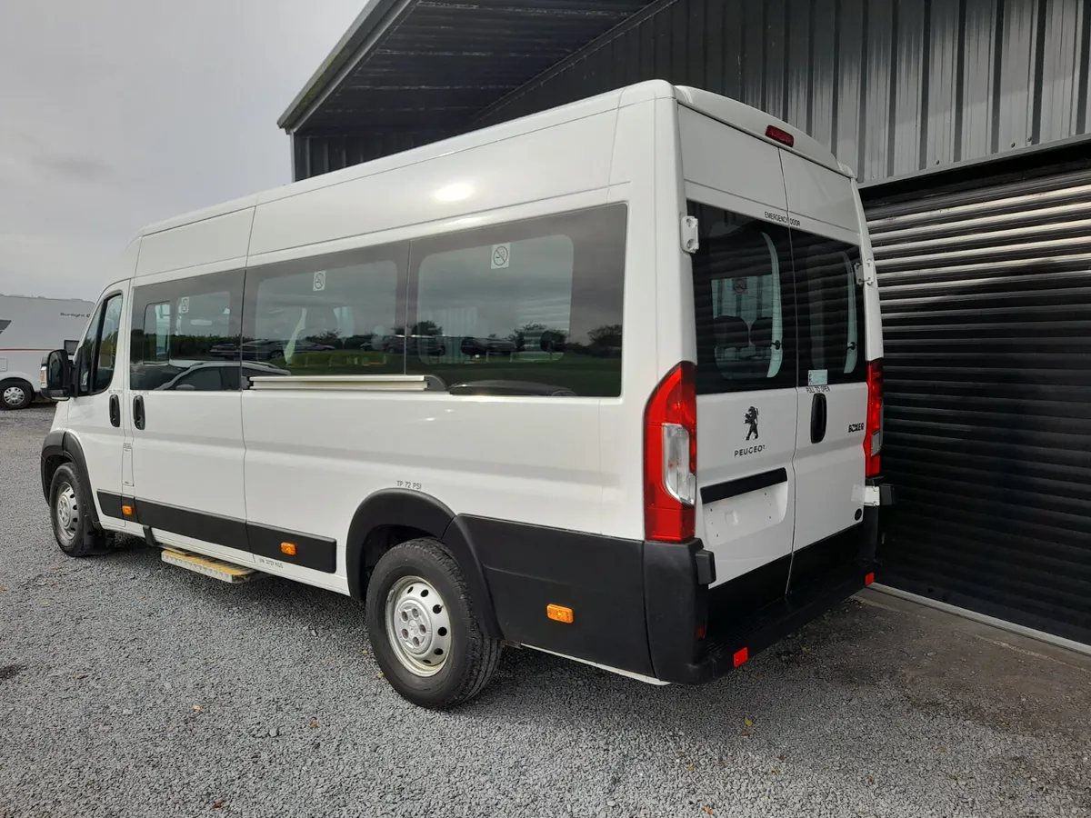 2019 17 Seater Minibus with only 24,000 Miles. - Image 4