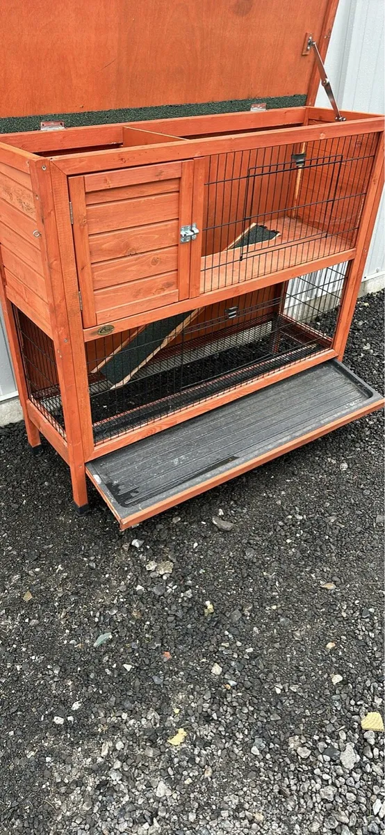 Rabbit hutch for sale in Co. Wicklow for €60 on DoneDeal