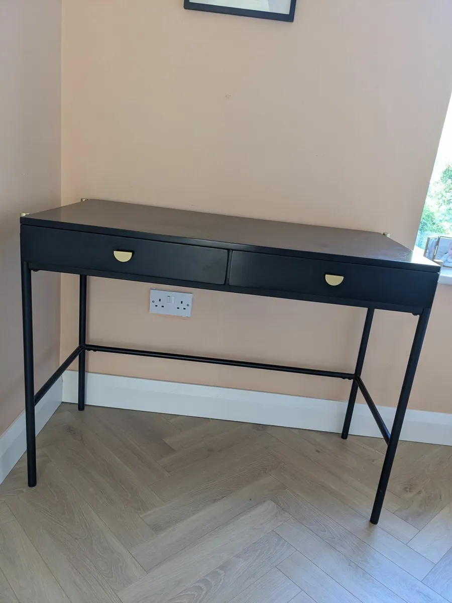 Home office desk for sale in Co. Dublin for €100 on DoneDeal