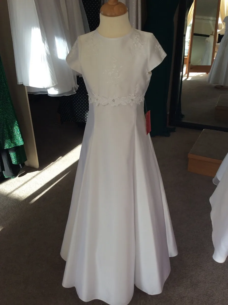 Communion dress stock clearance for sale in Co. Clare for €1,400 on