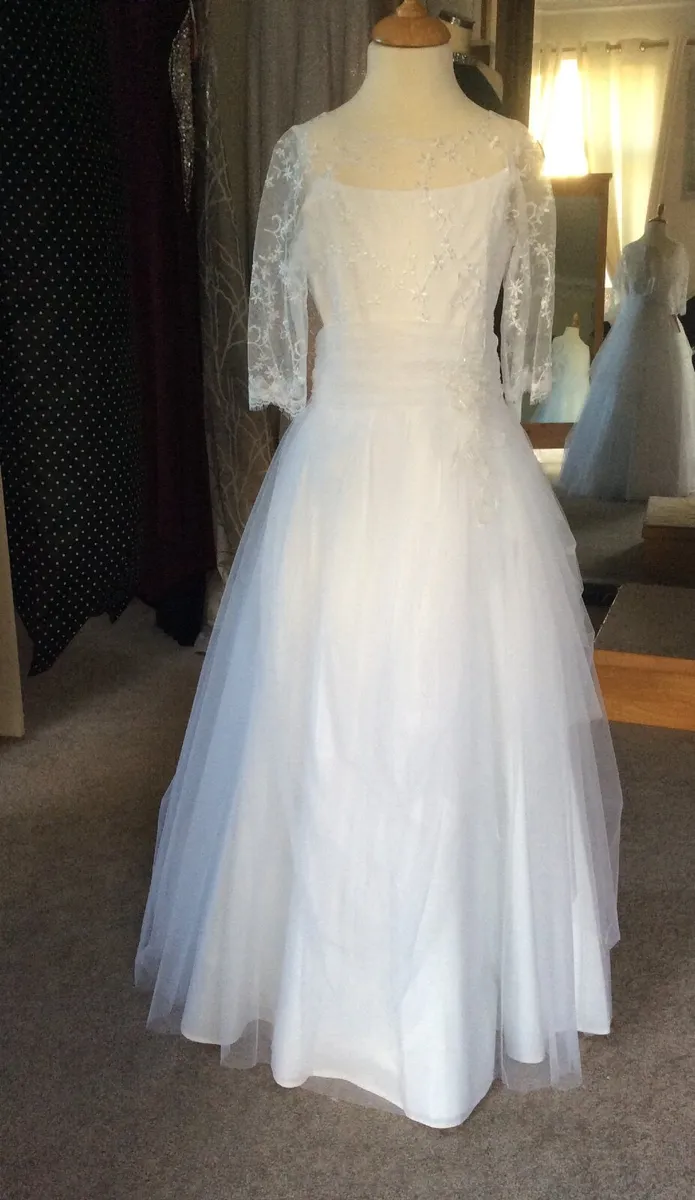 Communion dress stock clearance for sale in Co. Clare for €1,400 on