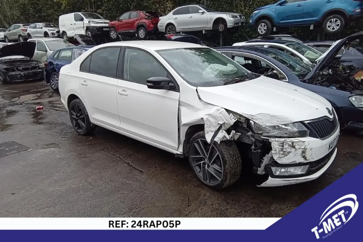 2017 SKODA RAPID BREAKING FOR PARTS - Image 2