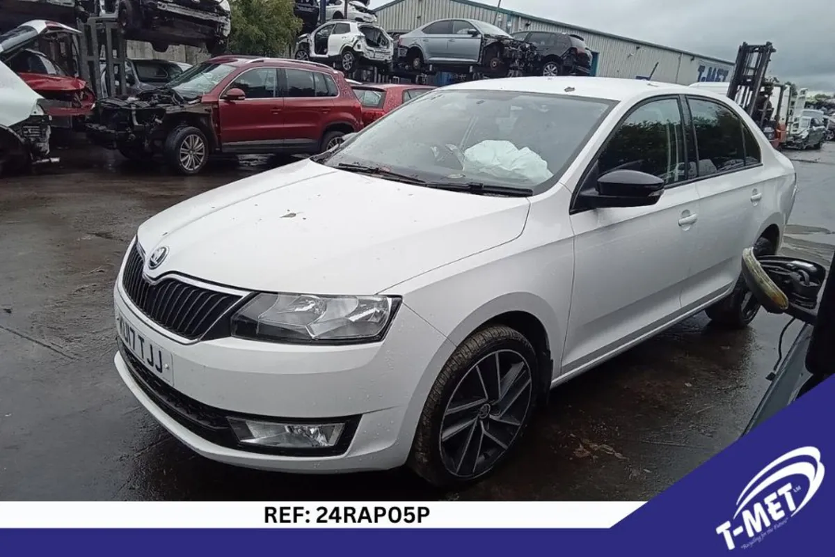 2017 SKODA RAPID BREAKING FOR PARTS - Image 1