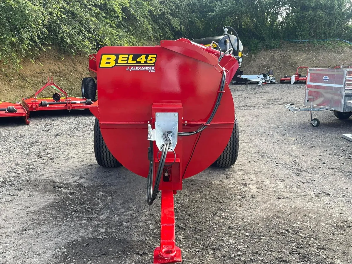 ROTOSPREADER MANURE DUNG SPREADER BELMAC 4.5 NEW - Image 2