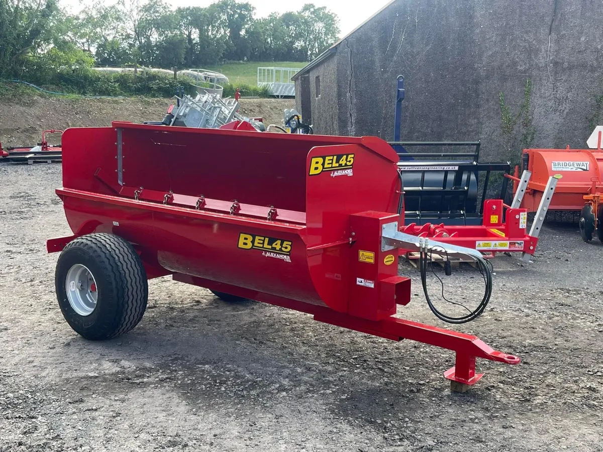 ROTOSPREADER MANURE DUNG SPREADER BELMAC 4.5 NEW - Image 4