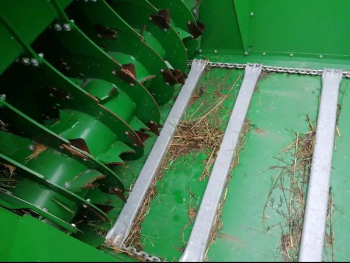 Straw blower like new - Image 3
