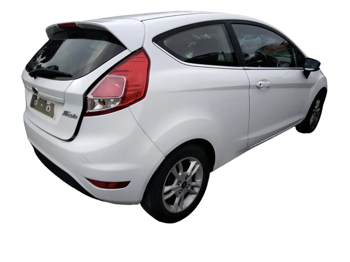 2014 FORD FIESTA For Breaking/Dismantling - Image 3