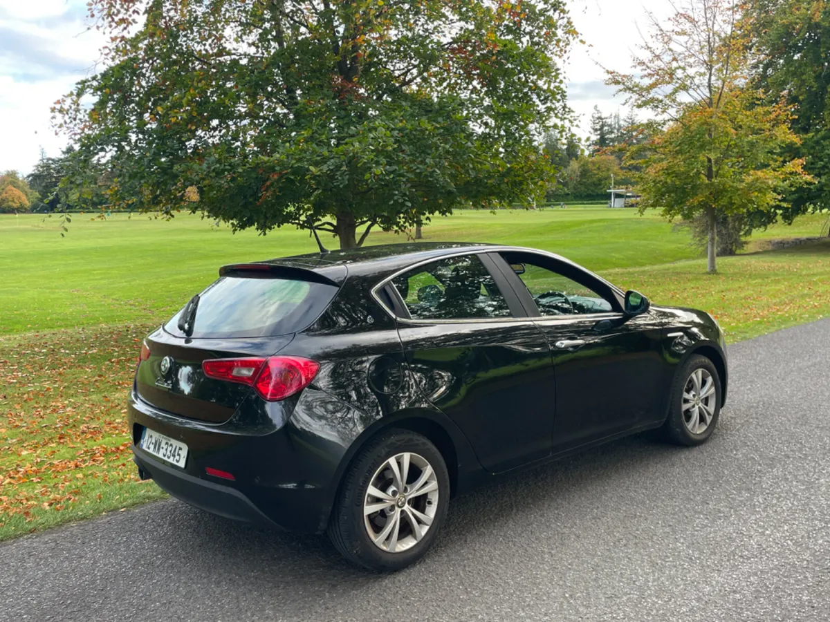 Alfa Romeo Giulietta 2012 Lusso NCT 6/25 - Image 2