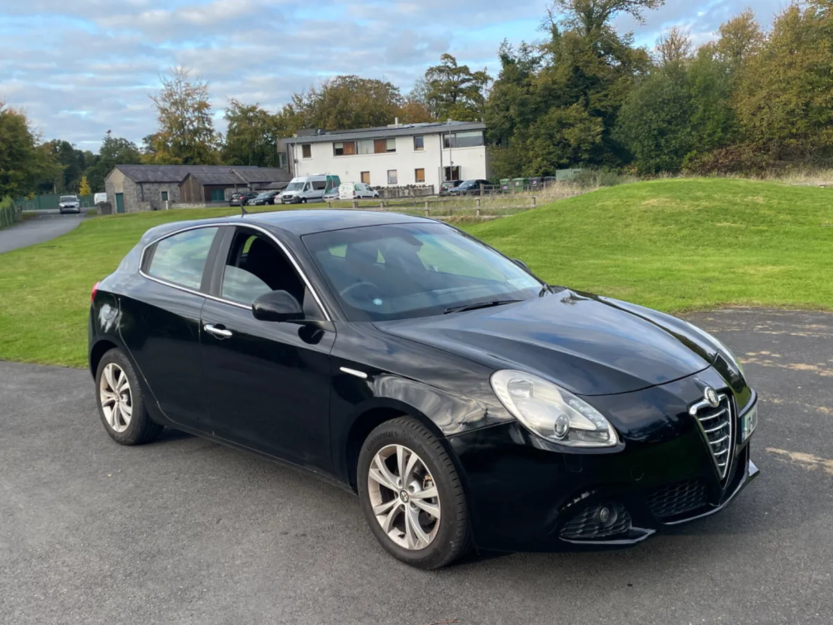 Alfa Romeo Giulietta 2012 Lusso NCT 6/25 - Image 1