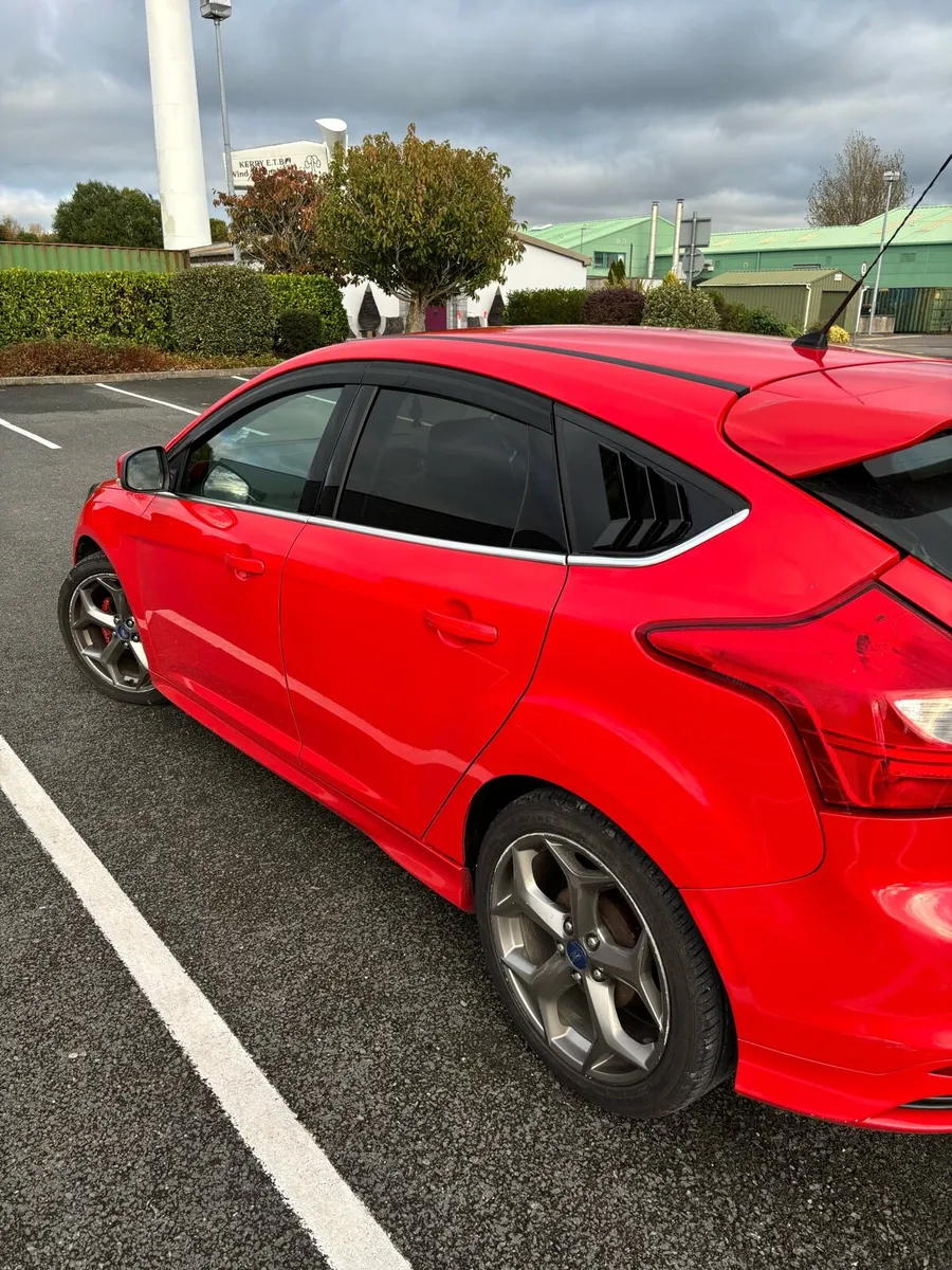 141 Ford Focus with full ST body kit - Image 3