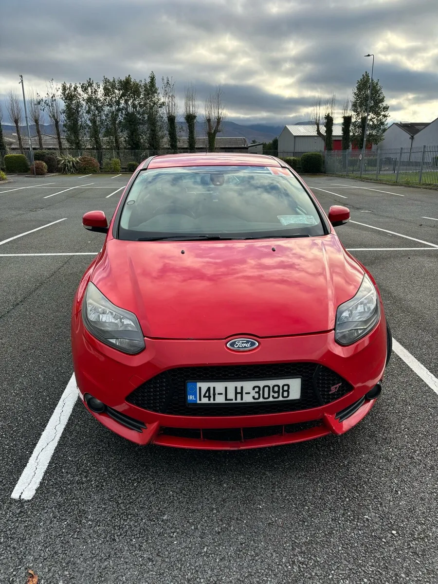 141 Ford Focus with full ST body kit - Image 4