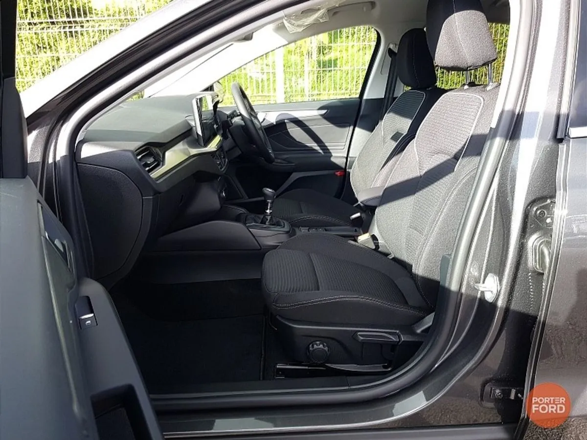Ford Focus 1.0 Ecoboost Titanium 125PS - Image 4