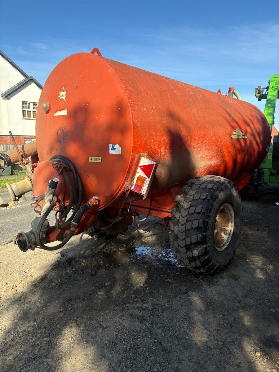 Star 2000 gal tanker - Image 2