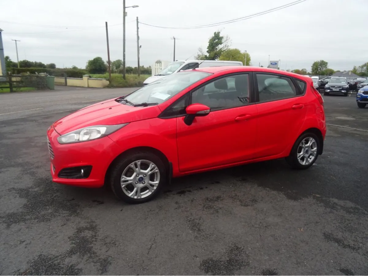 Ford Fiesta MCA Zetec 1.0 65ps M5 4DR - Image 2