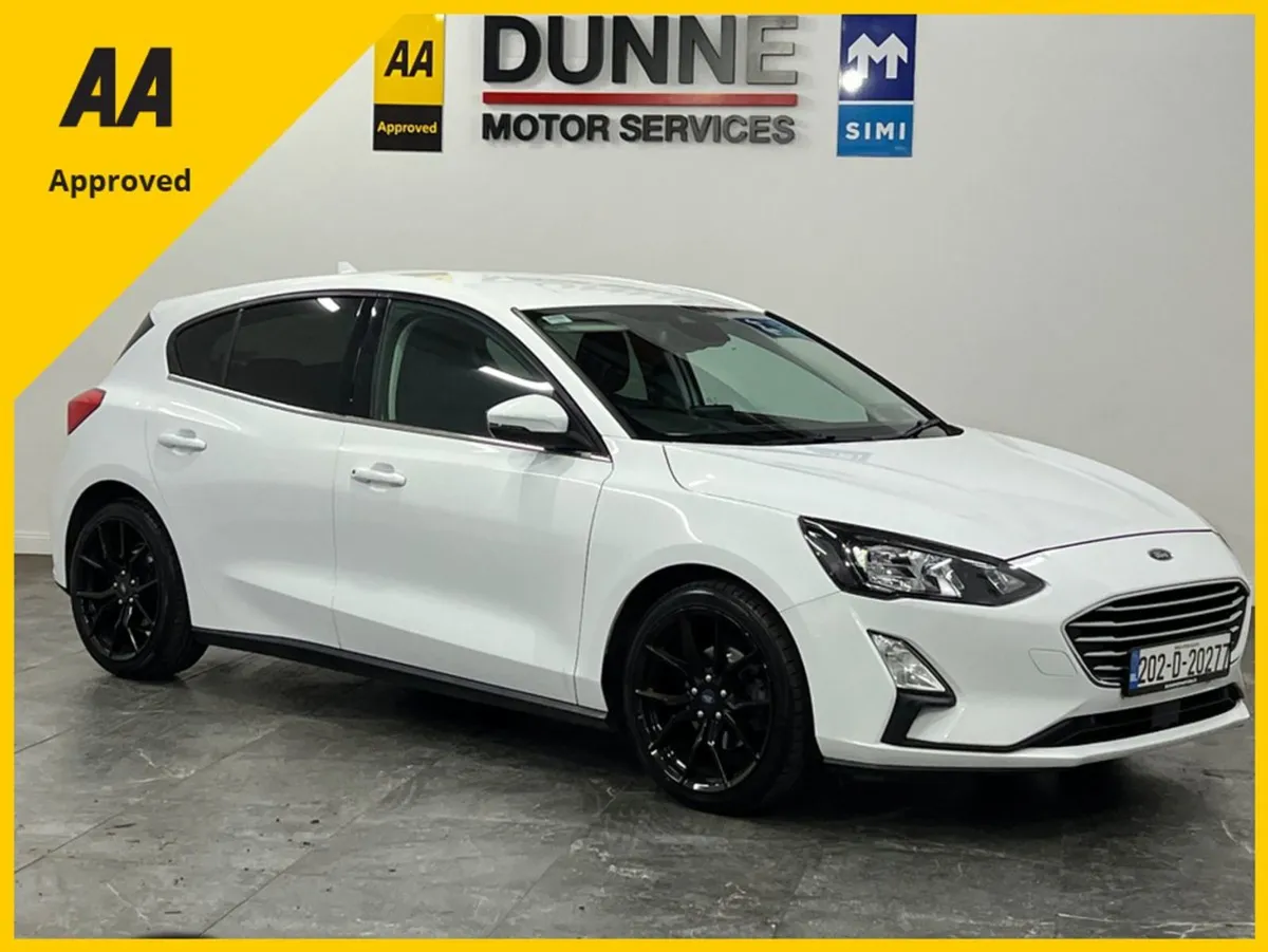 Ford Focus Great Spec 1.5 rear Camera nct11/26 12 - Image 1
