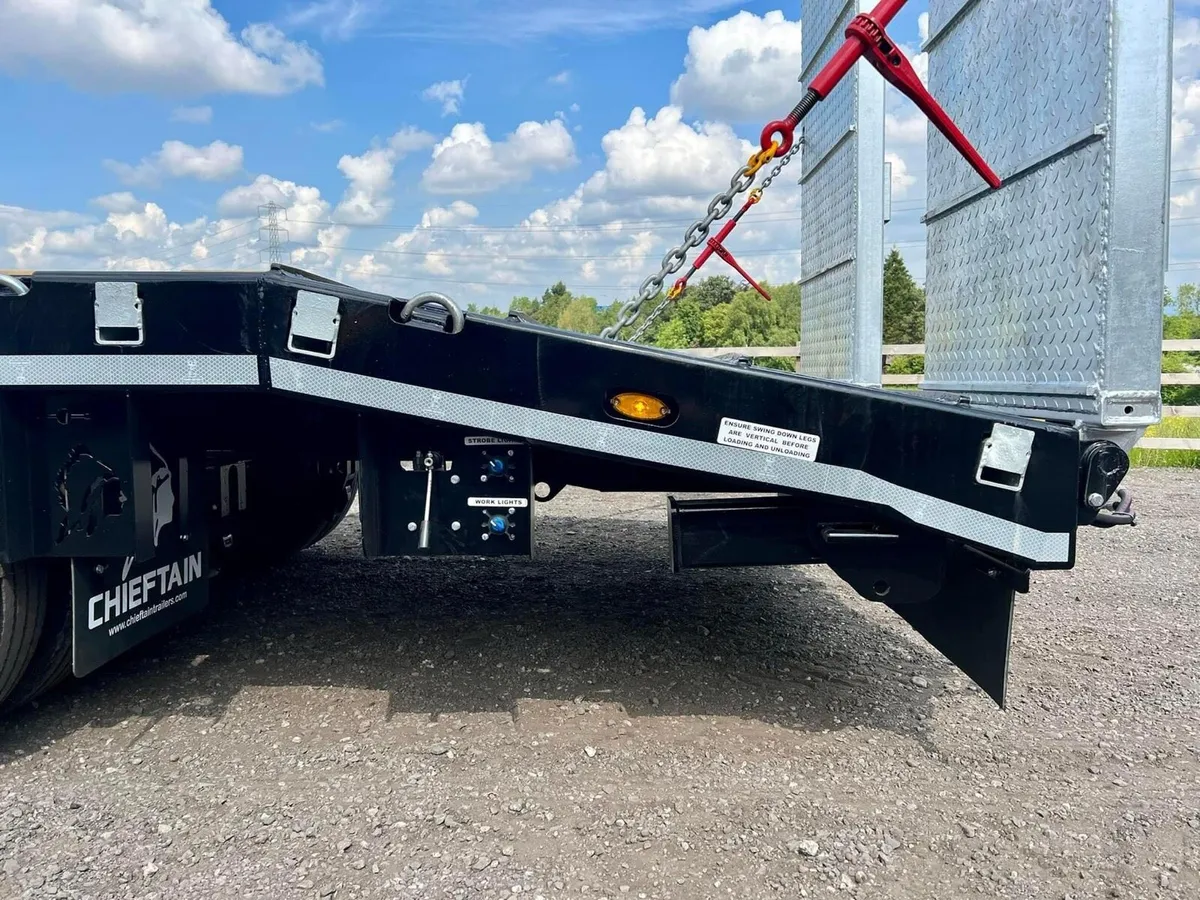 Chieftain 3 axle Xcel Low loader - Image 4