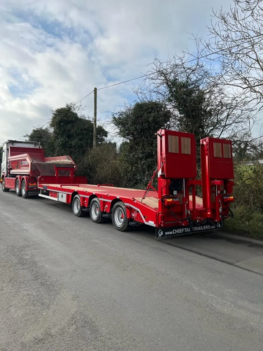 Chieftain 3 axle commercial drawbar low loader - Image 3