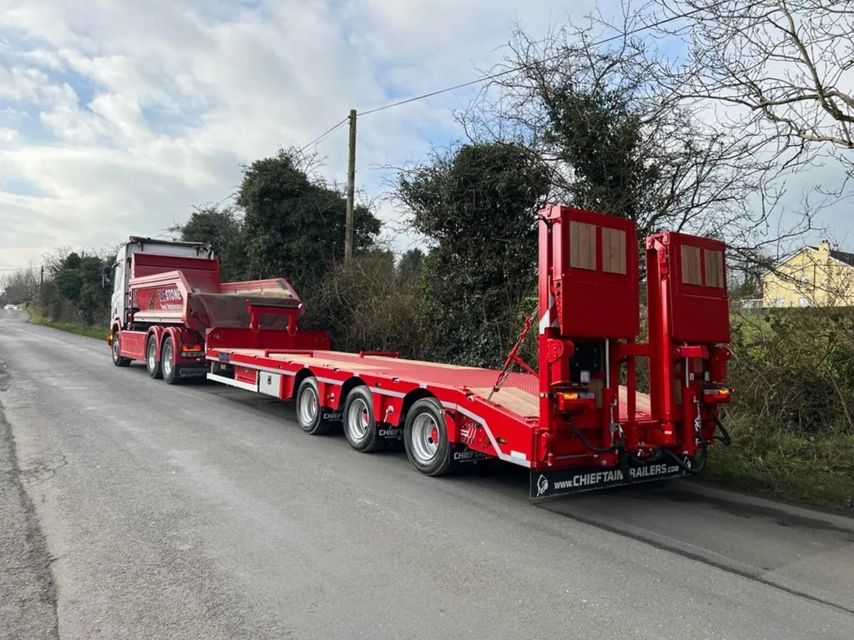 Chieftain 3 axle commercial drawbar low loader - Image 4