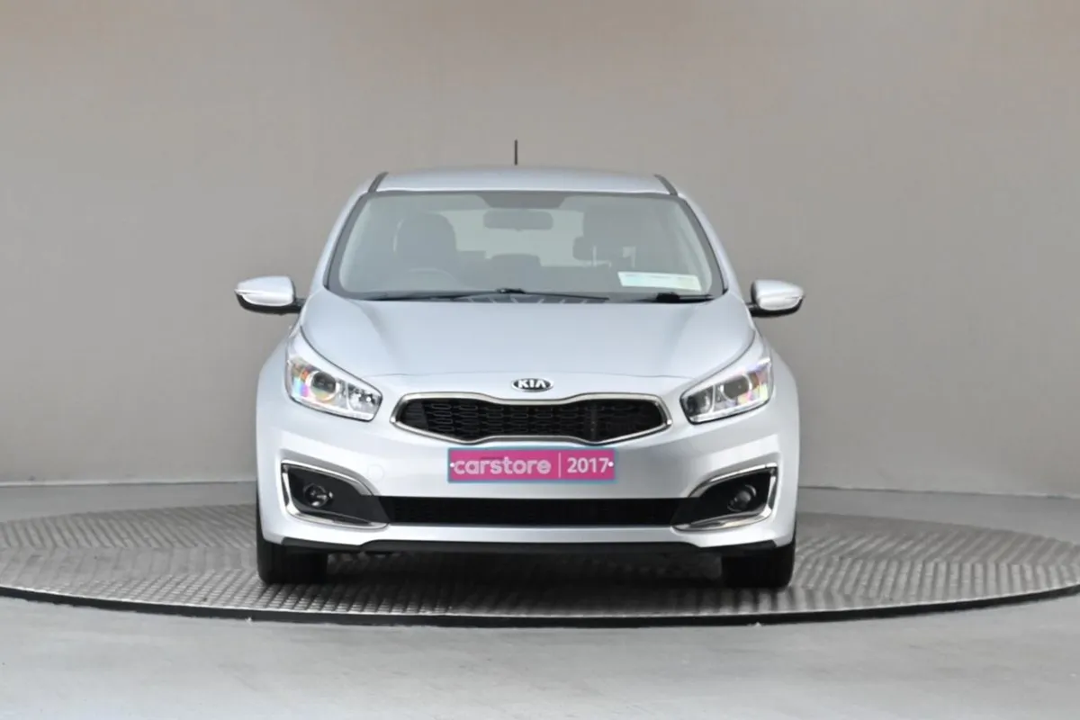 Kia Ceed 1.6 EX Diesel 6spd Pro-ceed  rear Park S - Image 2