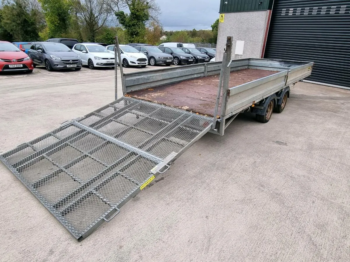 18 foot Crooks Trailer - Image 1