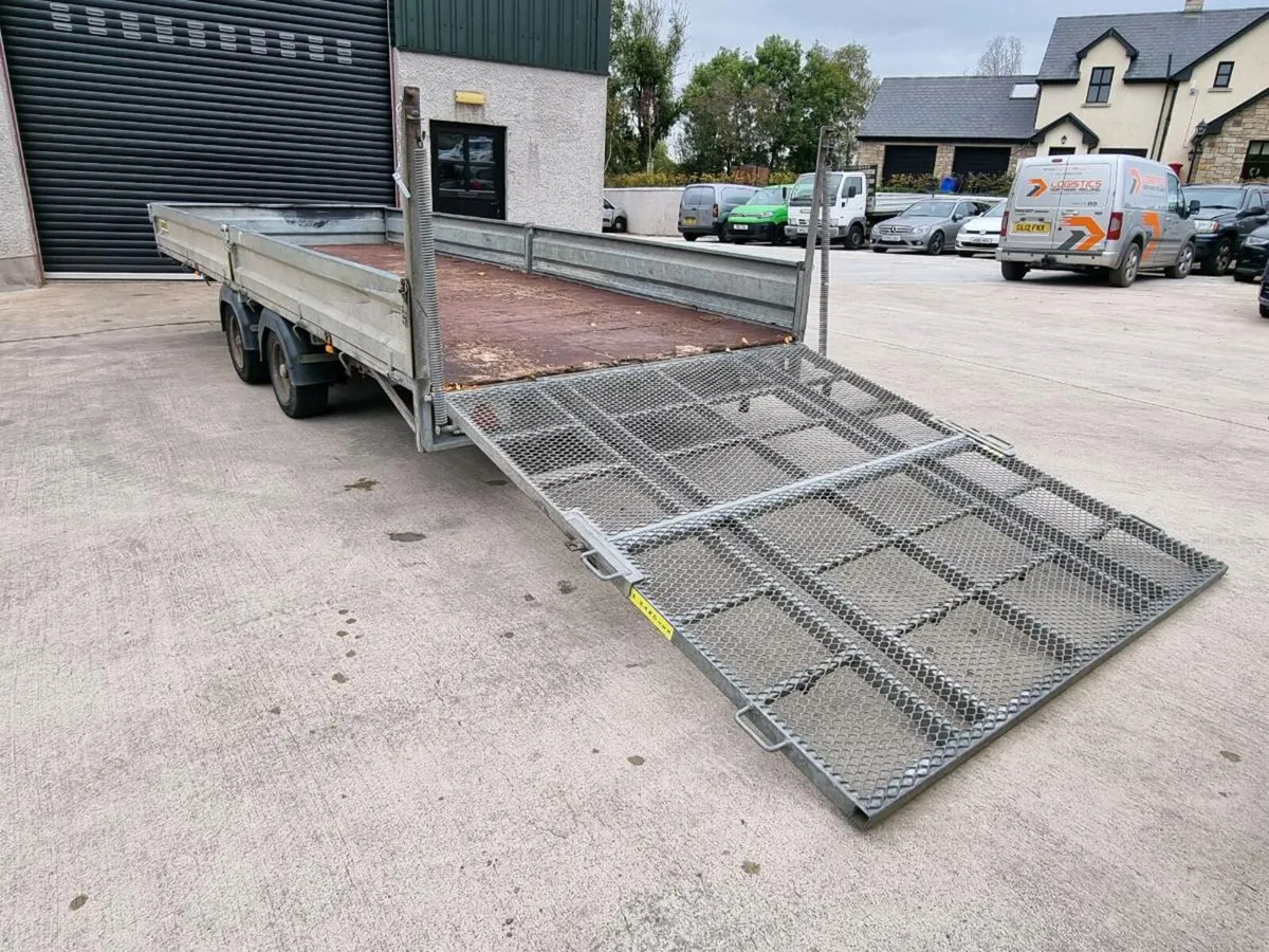 18 foot Crooks Trailer - Image 2