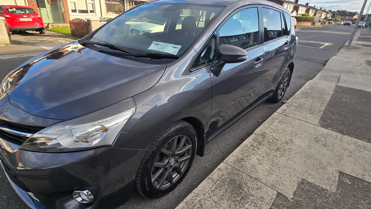 2016 Toyota Verso 1.6 D-4d SOL Skyview 7 Seater - Image 2