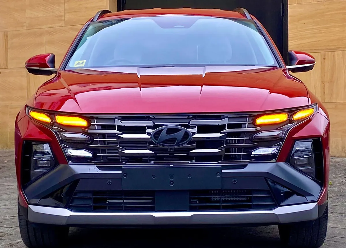 All New 2025 2WD Tucson PHEV 252 - Image 4