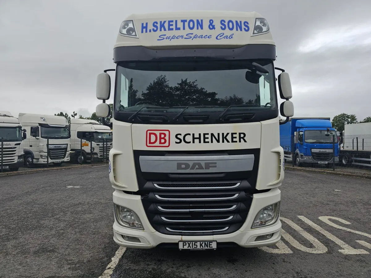 2015 DAF XF 510, Euro 6,  Superspace 6X2 T/Unit - Image 2