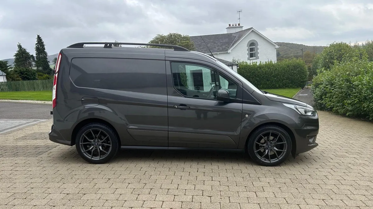 2020 (202reg) Ford Transit Connect Limited 1.5tdci - Image 3