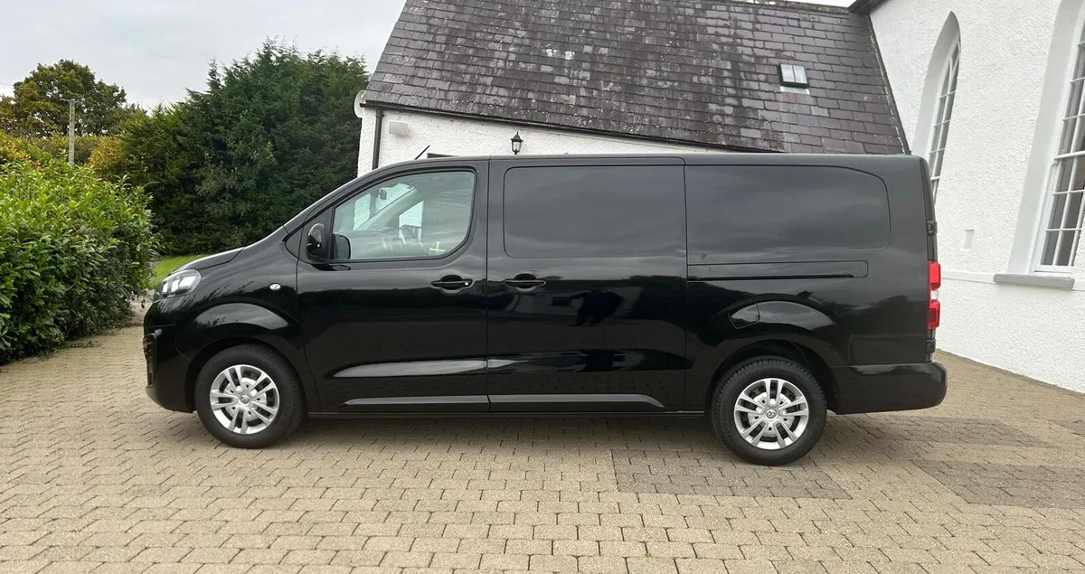 2020 (202reg) Vauxhall Vivaro Sportive 2.0cdti L2 - Image 4