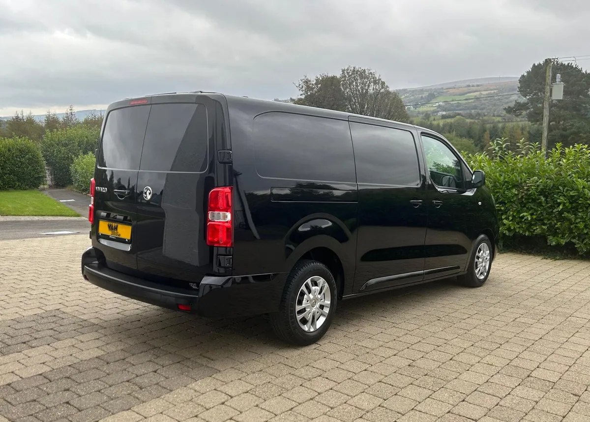 2020 (202reg) Vauxhall Vivaro Sportive 2.0cdti L2 - Image 3