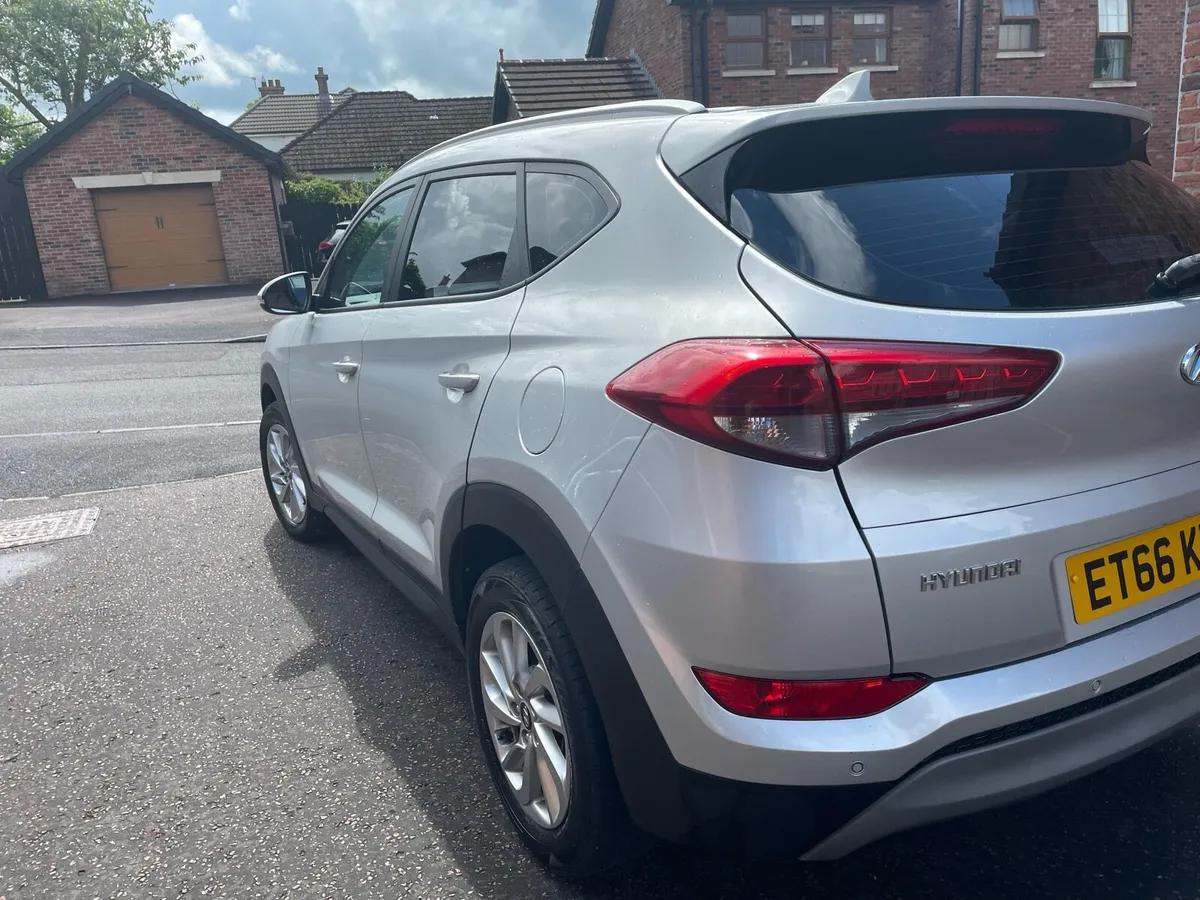 2017 Hyundai Tucson 2.0 diesel 4WD 4x4 awd - Image 4
