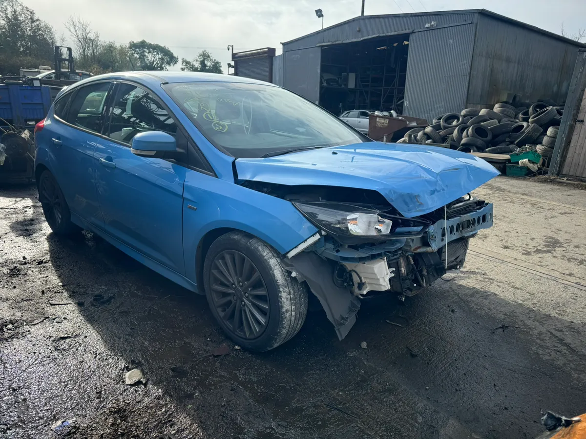 Breaking 2017 Ford focus st-line 1.0 eco boost - Image 2