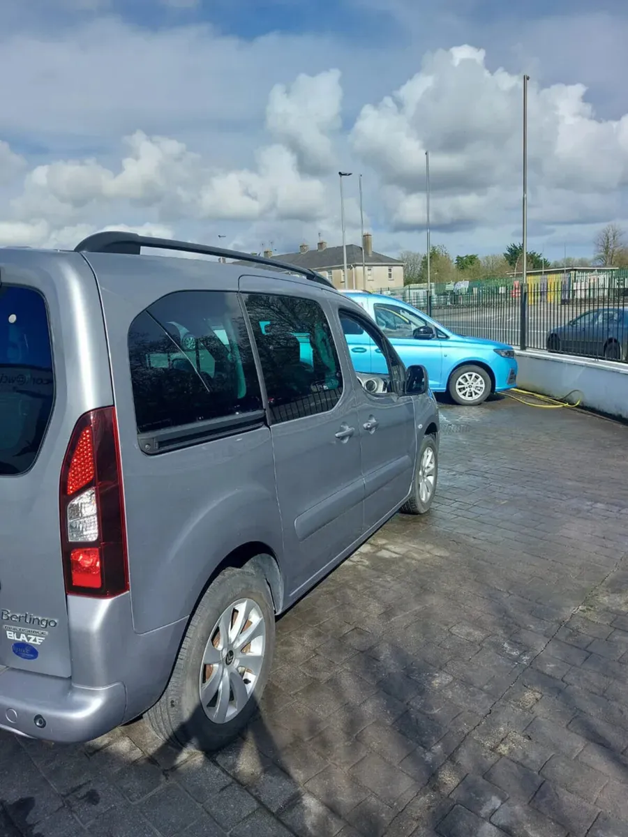 Wheelchair Car 2018 Citroen Berlingo Multispace - Image 4